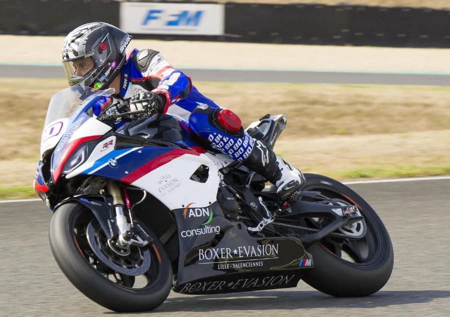 Moto ADN en compétition au Trophée Robert Doron